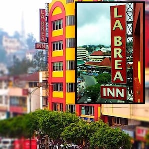 Exterior - La Brea Inn (Baguio)