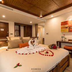 Club Suite, Balcony, Lake View | 1 bedroom, Frette Italian sheets, premium bedding, pillowtop beds