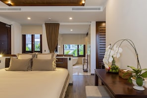 Club Suite, Balcony, Lake View