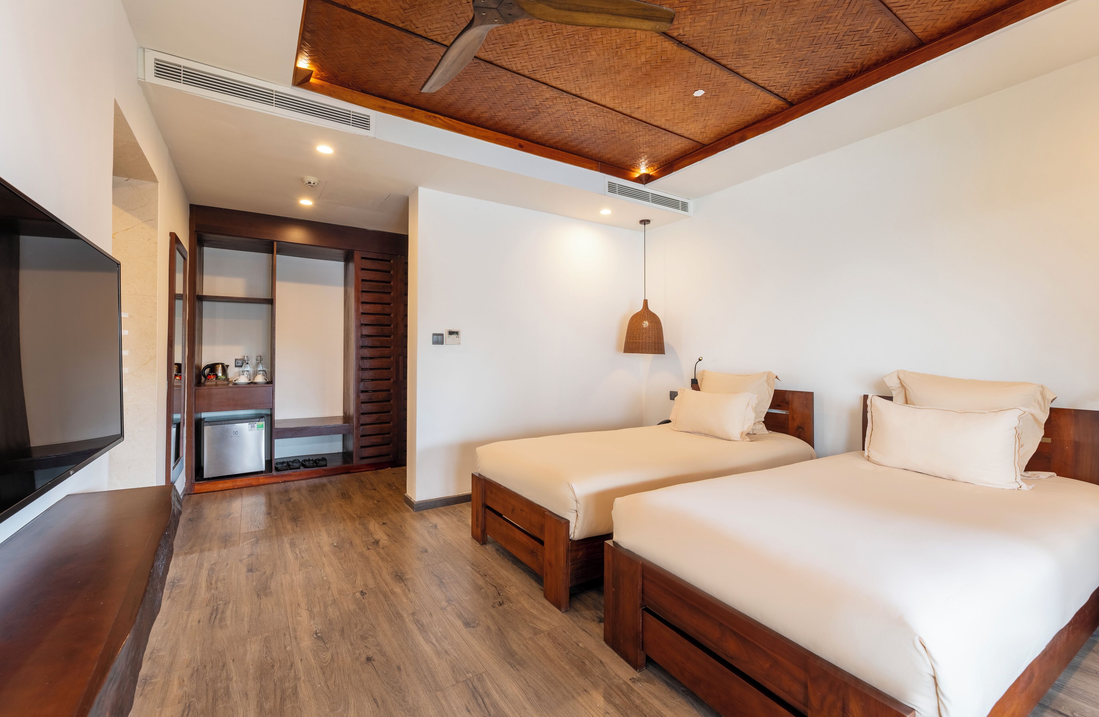 Family Room, Balcony, Pool View | Pillow-top beds, minibar, in-room safe, individually decorated