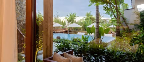 Club Suite, Balcony, Lake View | Pillowtop beds, minibar, in-room safe, individually decorated