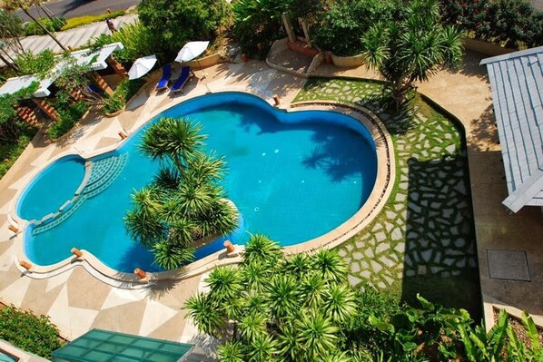 Outdoor pool - Khaoyai Fahsai Resort (Pak Chong)