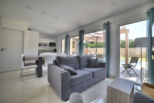 Villa 13 by Avecoeur