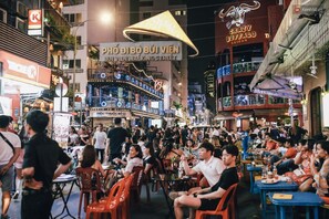 Nightclub - Triple E Hotel Fine Art Museum (Ho Chi Minh City)