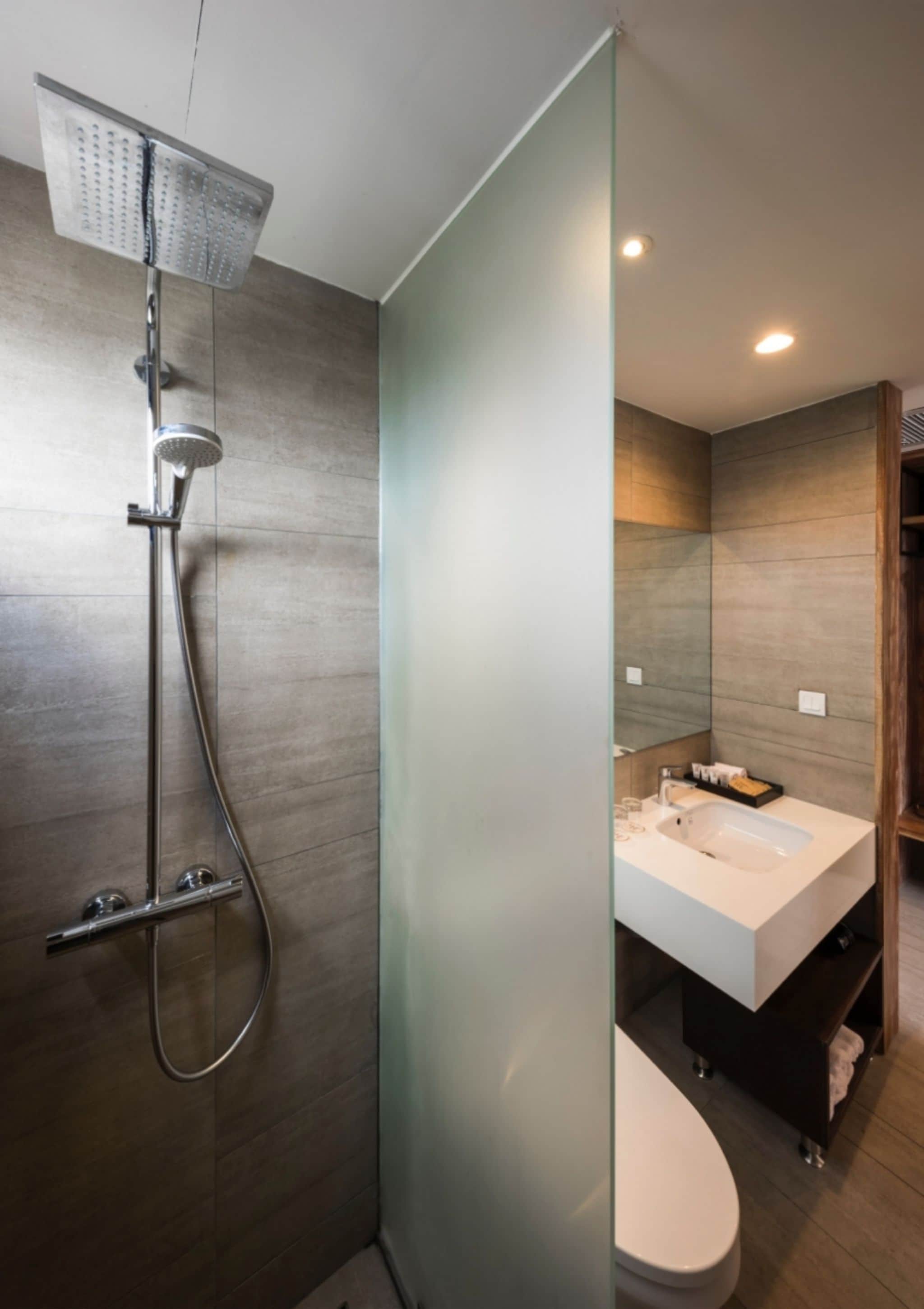 hem saigon twin room | bathroom | shower, rainfall showerhead, free toiletries, hair dryer