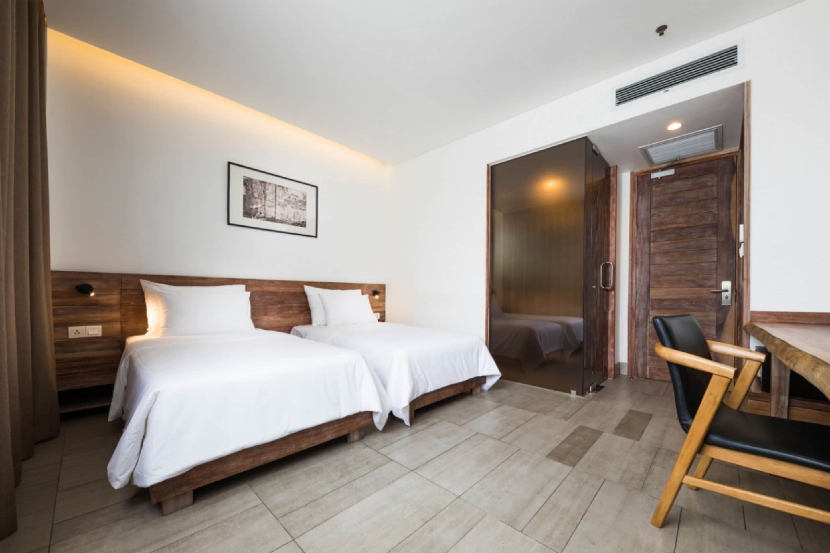 hem saigon twin room | minibar, in-room safe, desk, laptop workspace