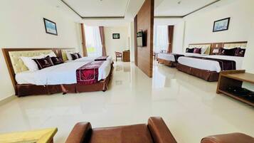 Connecting Room 2 | View from room