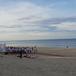 Plage à proximité, sable blanc