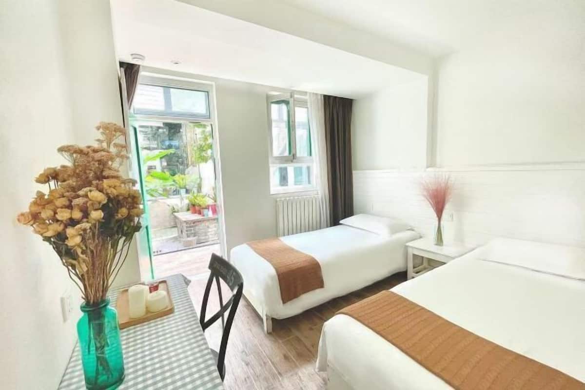In-room safe, free WiFi