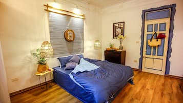 Phòng đôi, quang cảnh hồ, cạnh hồ (Balcony) | Bàn, truy cập Internet không dây miễn phí