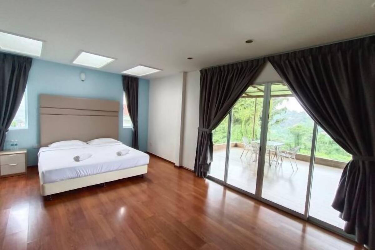 Iron/ironing board (on request), WiFi (free), bed sheets