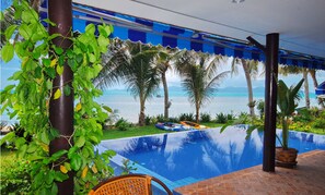 Laguna BEACH Villa - 3 Bedrooms | Hiên