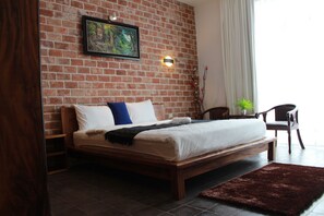 Deluxe tweepersoonskamer, 1 kingsize bed, balkon, uitzicht op tuin | Uitzicht vanuit de kamer