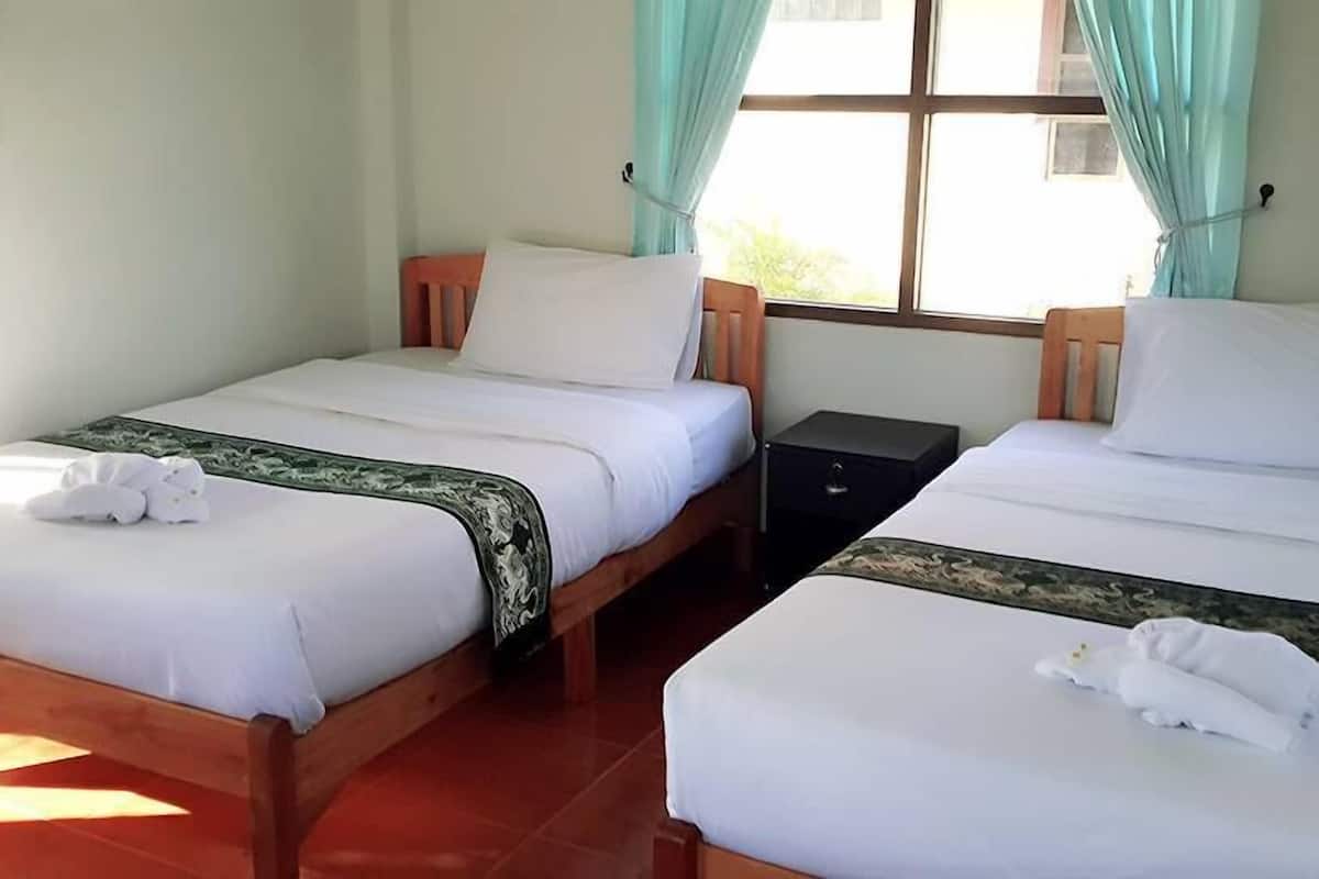 Deluxe Twin Room | 1 bedroom, desk, free WiFi