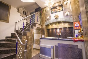 Reception - Hotel Pardesi (Haridwar)