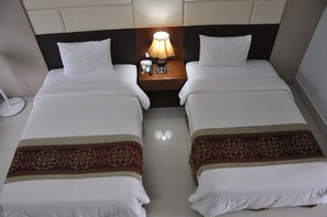 Twin Room - Khach san Cong Doan Mong Cai (Mong Cai)