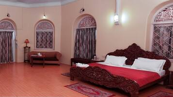 A/C Executive Room | Free WiFi