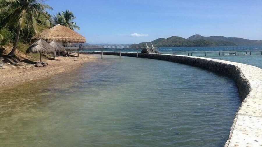Iris Island Eco Resort