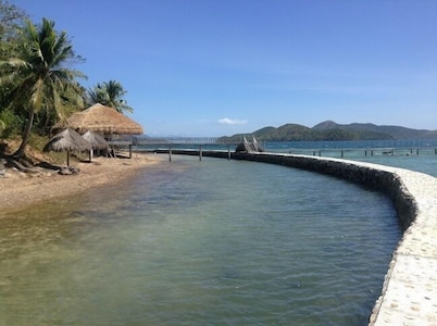 Iris Island Eco Resort