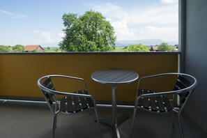 Standard Apartment, Accessible | Terrace/patio - wohnMOTEL (Altstaetten)