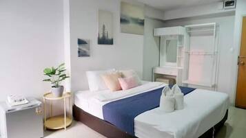 Superior Double Room | Hypo-allergenic bedding, free WiFi, bed sheets