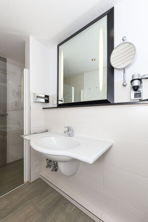 Chuveiro, secador de cabelo