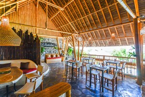 Daily continental breakfast (IDR 80000 per person)