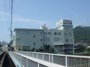 Front of property - Business Hotel Miharashitei (Kumano)
