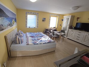 1 quarto, berço de viagem, Wi-Fi, roupa de cama