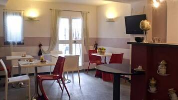 Daily buffet breakfast (EUR 7.50 per person)