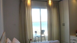 Minibar, desk, soundproofing, free WiFi - Coral Beach Pearl Guest House (Eilat)