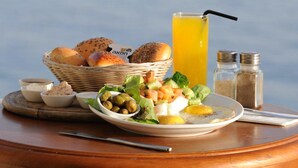 Food and drink - Coral Beach Pearl Guest House (Eilat)