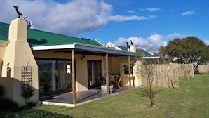Exterior - Wild Clover Cottages (Stellenbosch)