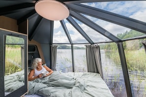 Exclusive Room, 1 Double Bed | Blackout drapes, WiFi, bed sheets