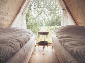 Eenvoudig huisje | Verduisterende gordijnen, wifi, beddengoed