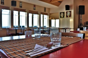 Scandinavian cuisine - Fossatún Country Hotel (Borgarnes)