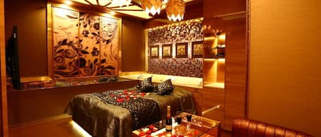 Kahden hengen deluxe-huone | Minibaari, äänieristys, ilmainen Wi-Fi, vuodevaatteet