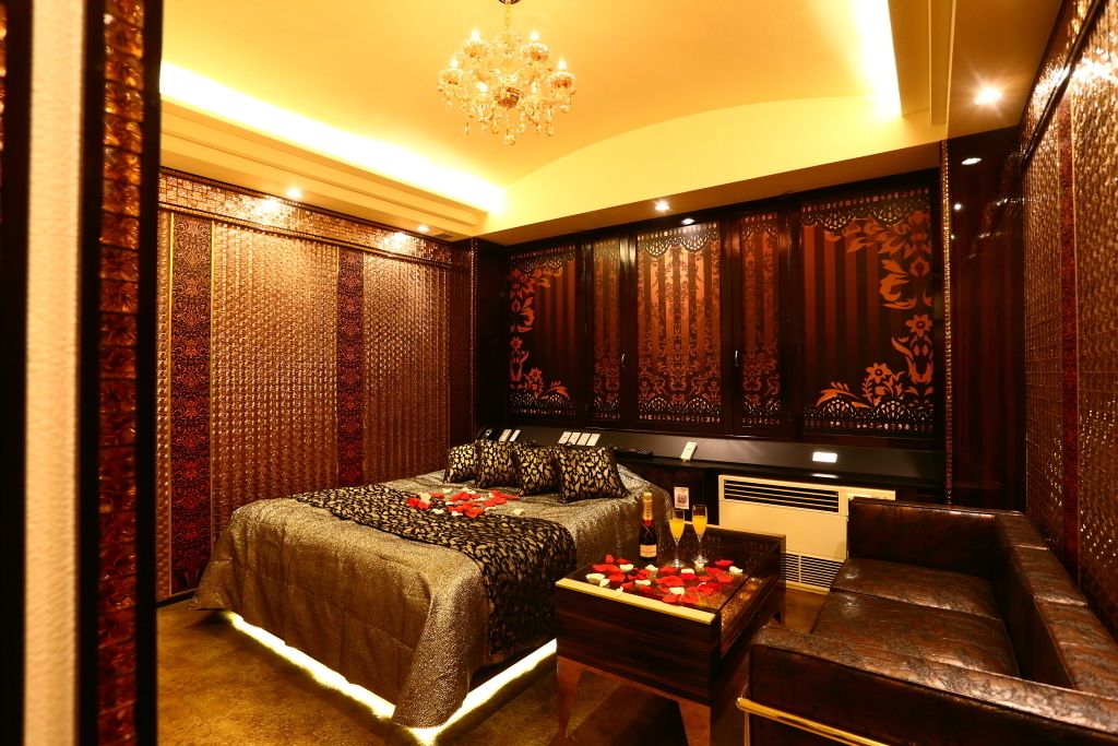 デラックス ダブルルーム | ミニバー、防音設備、WiFi (無料)、ベッドシーツ