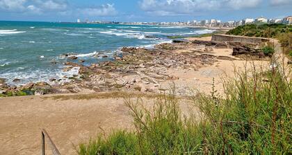Charming Townhouse 2BR with Courtyard at Les Sables-d'Olonne, Near Beach