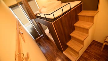 Private Room with 1 Bunk Bed (Small Double), Non Smoking | Premium bedding, in-room safe, blackout drapes, free WiFi