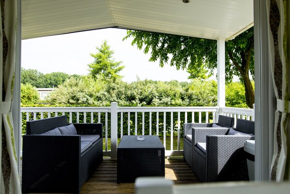 Standard Lodge, 3 Bedrooms with Veranda