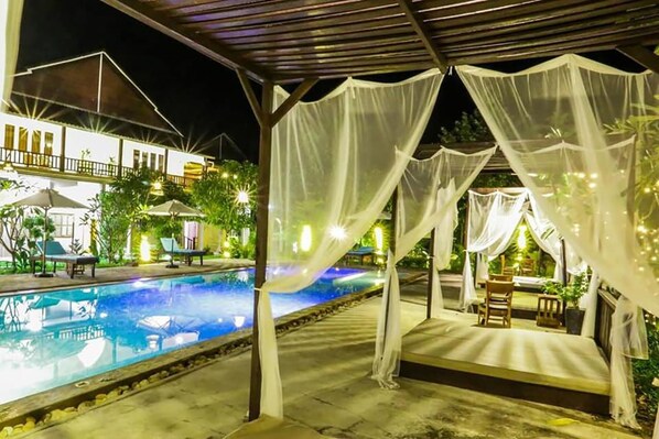 Outdoor pool - Boreirom Teuk Chhou Resort (Kampot)