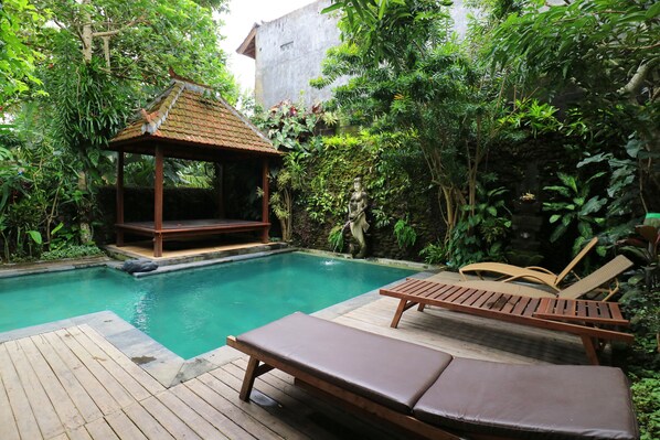 Outdoor pool - Pering Bungalow Ubud (Ubud)