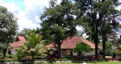 Taman Aer Hotel