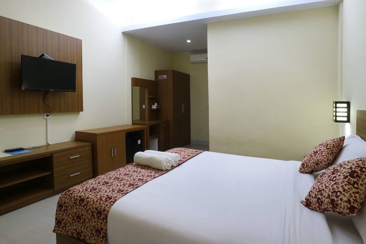 Habitación doble Deluxe | Escritorio, wifi gratis y ropa de cama 