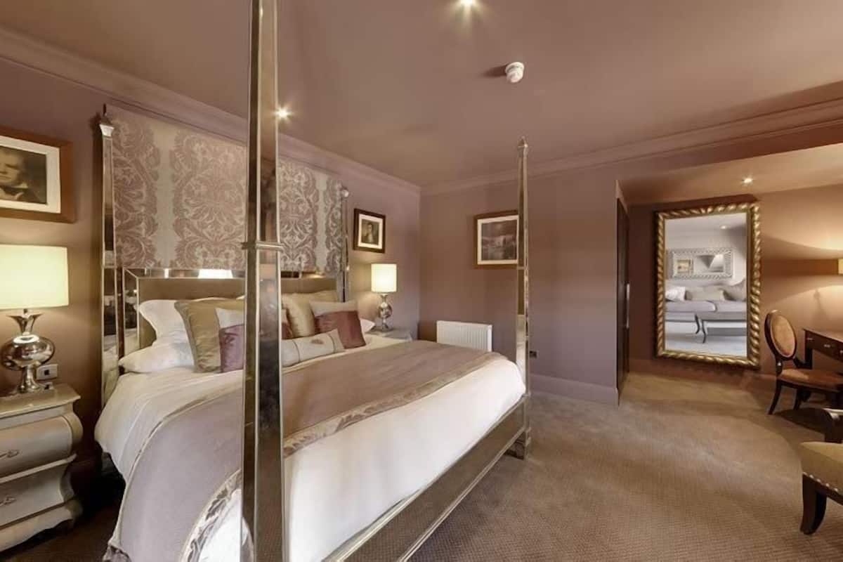 in-room safe, iron/ironing board, free cots/infant beds, rollaway beds