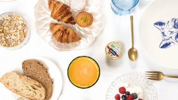 Morgenmadsbuffet hver dag (39 EUR pr. person)