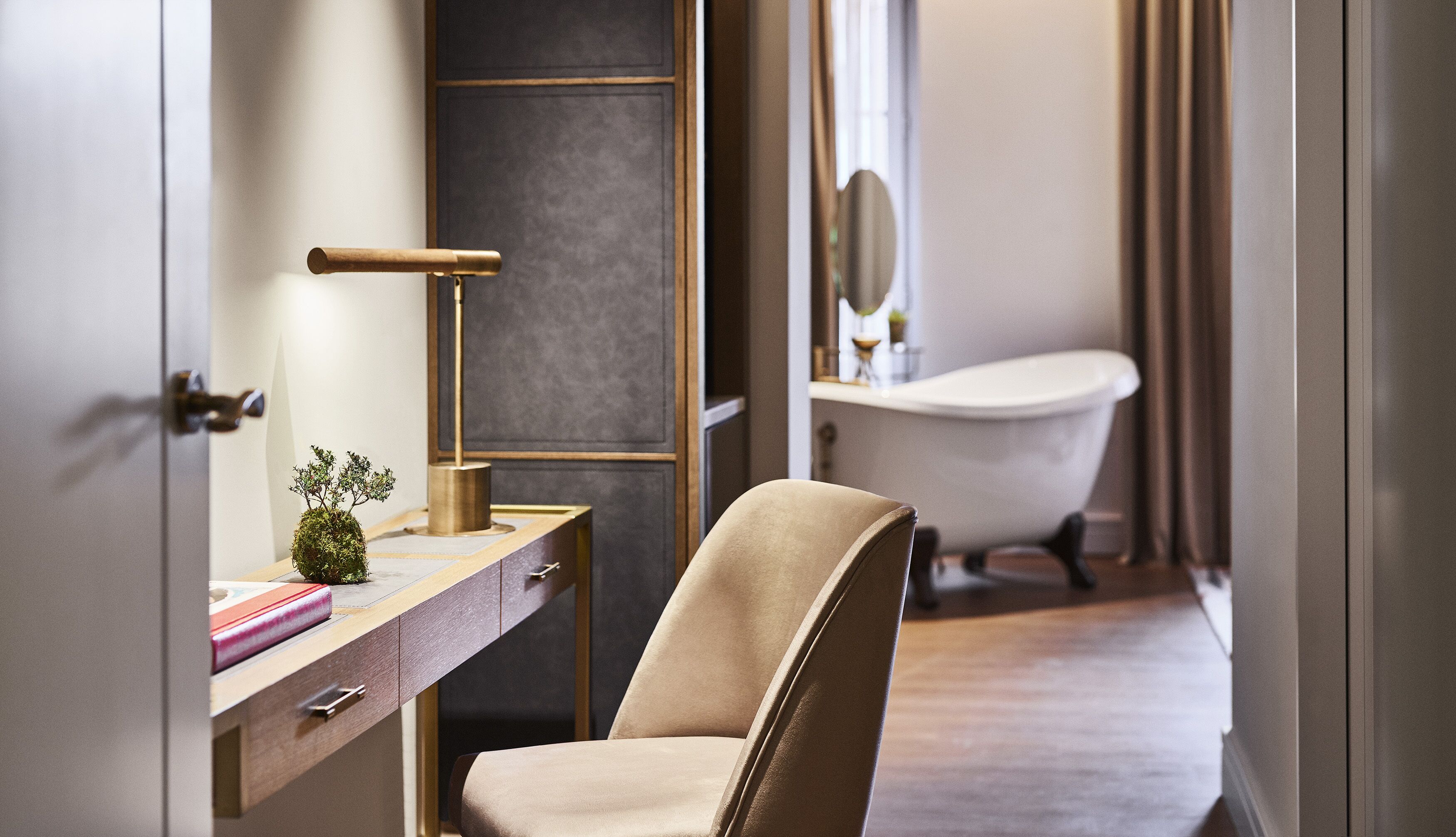 1 bedroom, egyptian cotton sheets, premium bedding, down duvets