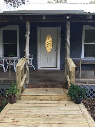 Nina's Cottage - aka Grandma's House of Silverhill