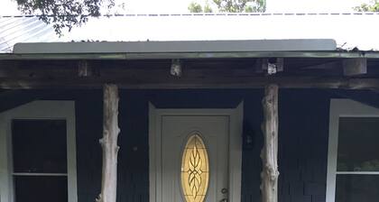Nina's Cottage - aka Grandma's House of Silverhill